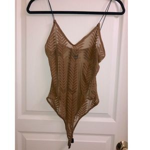 Brand Windsor, size small, color tan/brown